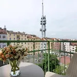 Encore Boutique By Dwellfort Praag