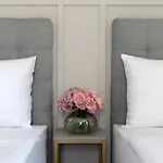 Aparthotel Encore Boutique By Dwellfort