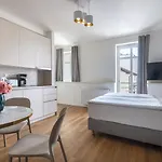 Aparthotel Encore Boutique By Dwellfort 4*