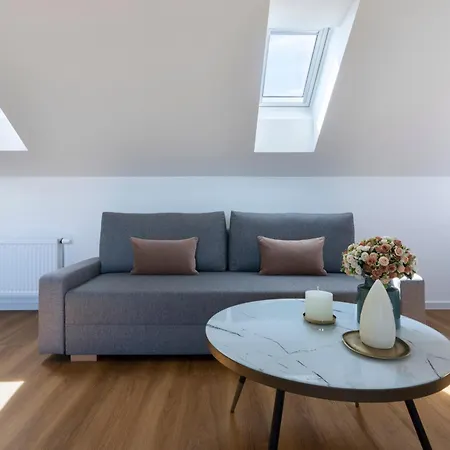 Encore Boutique By Dwellfort Prague