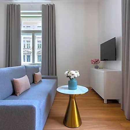Encore Boutique By Dwellfort Aparthotel 4*