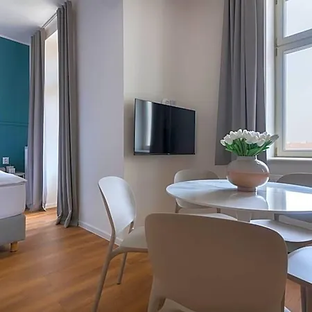 Encore Boutique By Dwellfort Aparthotel