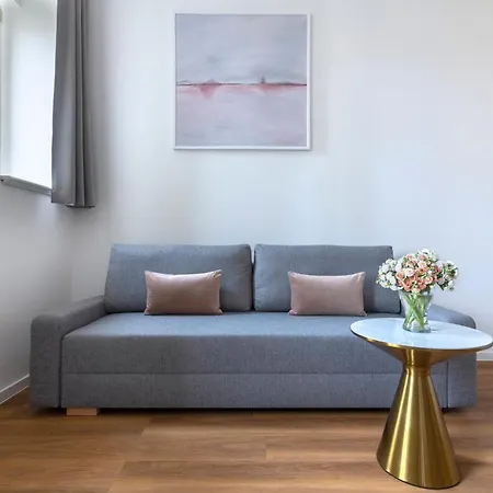 מלון דירות Encore Boutique By Dwellfort 4*