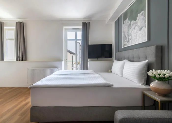 Encore Boutique By Dwellfort 4*