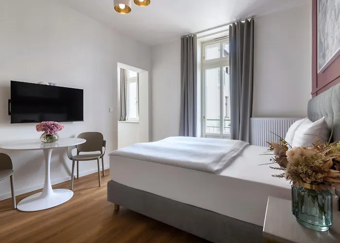 Encore Boutique By Dwellfort Prag