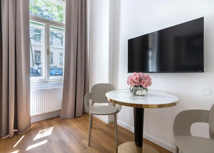 Encore Boutique By Dwellfort 4*