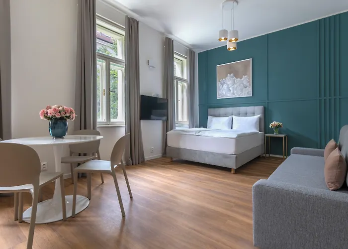 Encore Boutique By Dwellfort 4*